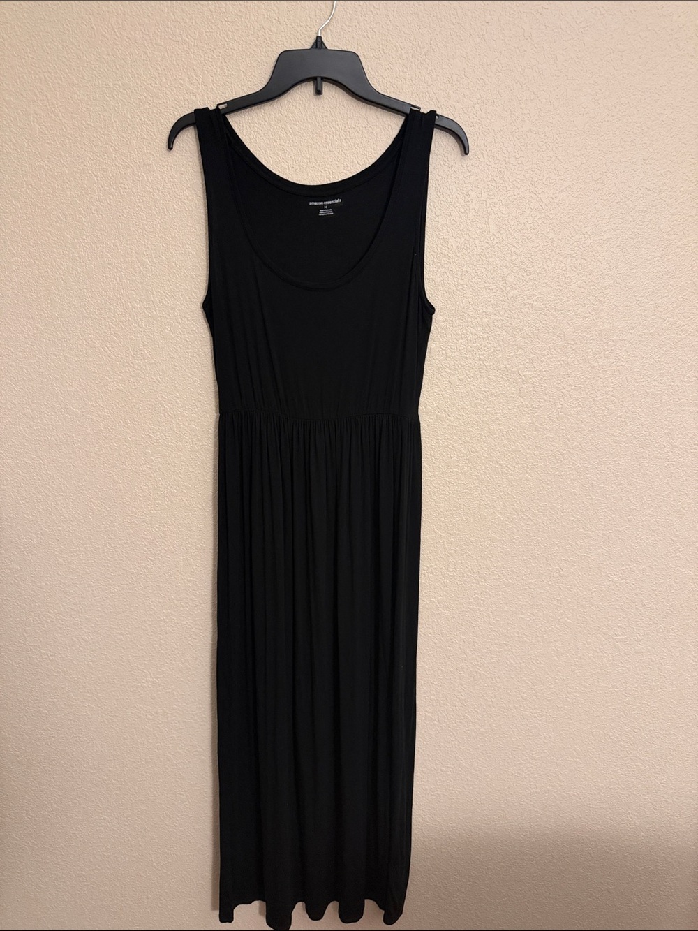 Amazon Essentials Black Sleeveless Maxi Dress